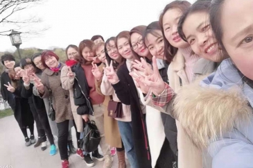 2019.3.8妇女节公司组织游南湖 浙江迈兴途智能装备股份有限公司
